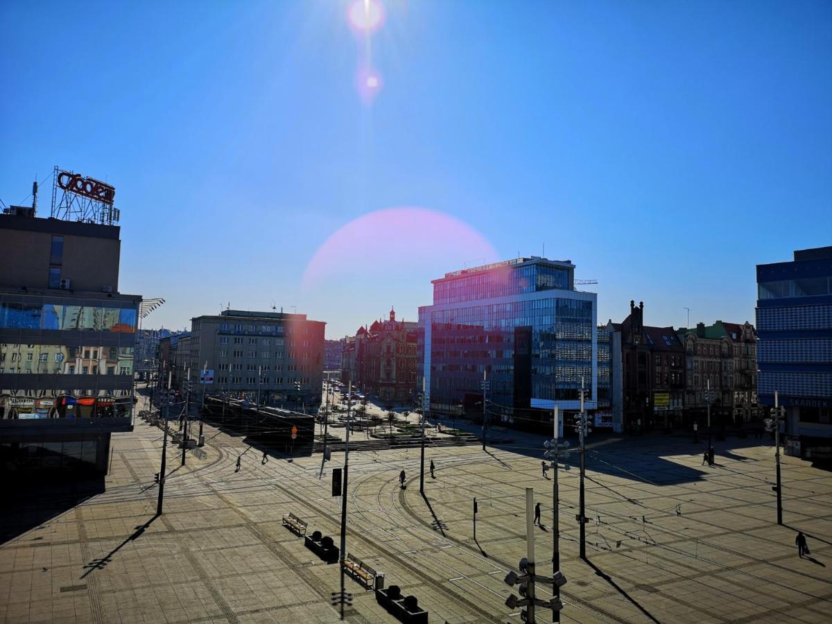 קטוביץ Hostel Kamienica Rynek 7 מראה חיצוני תמונה